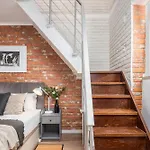 Fancy 2bdr Duplex With Patio By Lovelystay * Lisbon