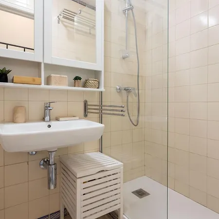 Fancy 2bdr Duplex With Patio By Lovelystay Apartmán