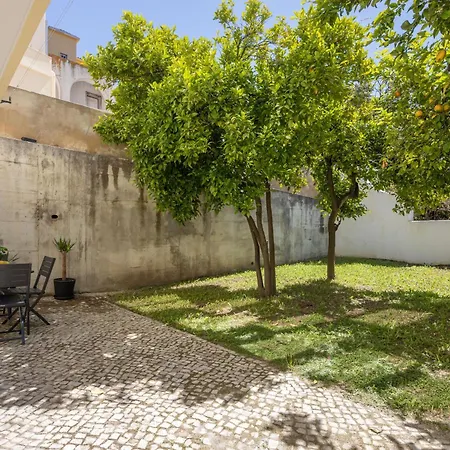 Fancy 2bdr Duplex With Patio By Lovelystay Apartmán